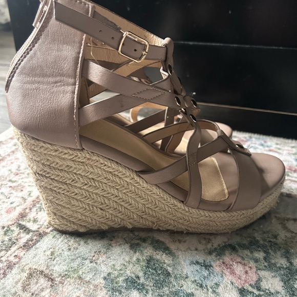 Shoes - Women's Strappy Wedge Sandals - Tan/Pink